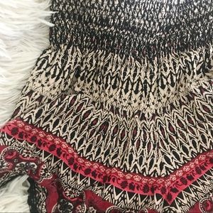 • angie shorts | m •